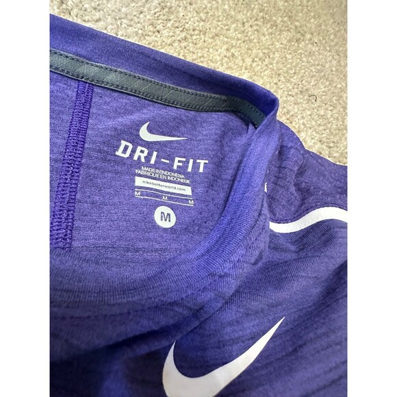 Nike dri-fit HPU High Point University basketball t-shirt, size medium - Picture 3 of 4